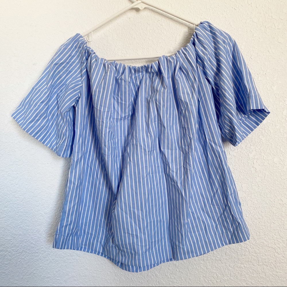 Beautiful off-the-shoulder top! - Picture 4 of 8